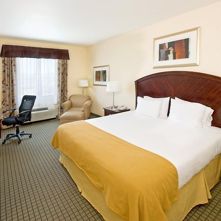 Holiday Inn Express & Suites Willcox Pokoj fotografie