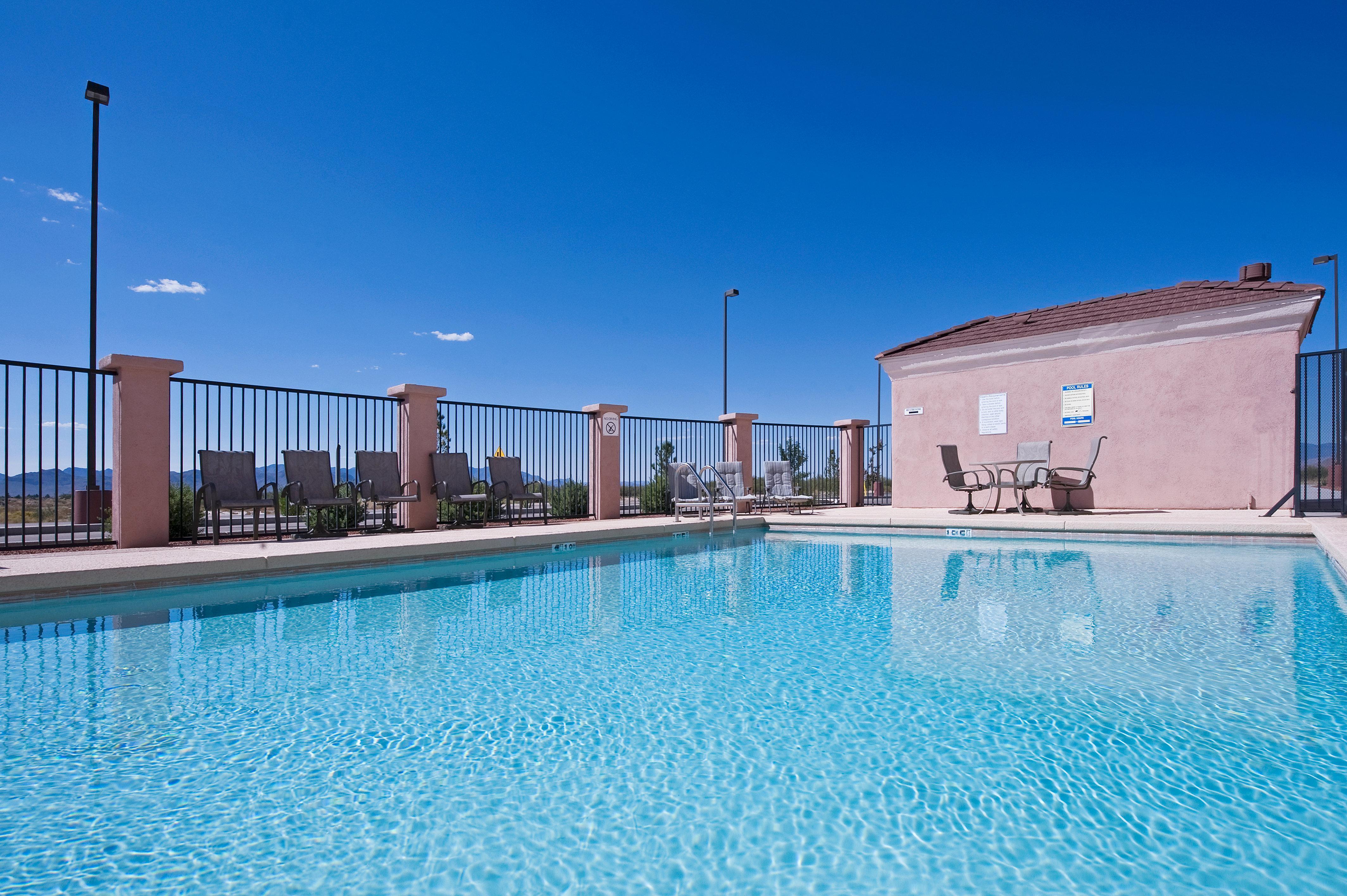 Holiday Inn Express & Suites Willcox Exteriér fotografie